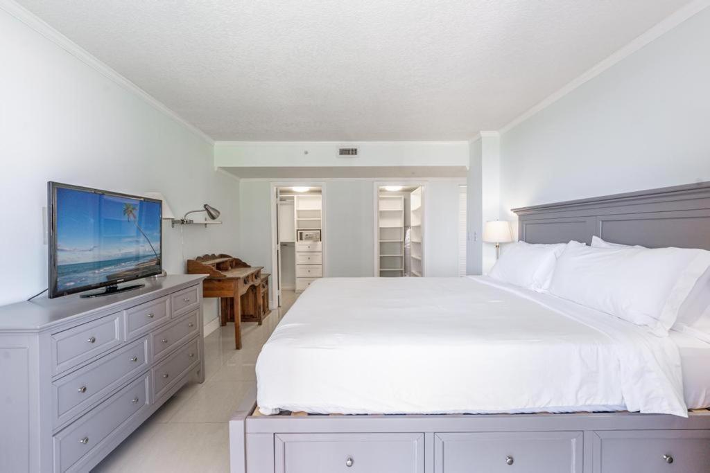 Bayview Bliss 2br 2ba In Coconut Grove Parking Included * Miami